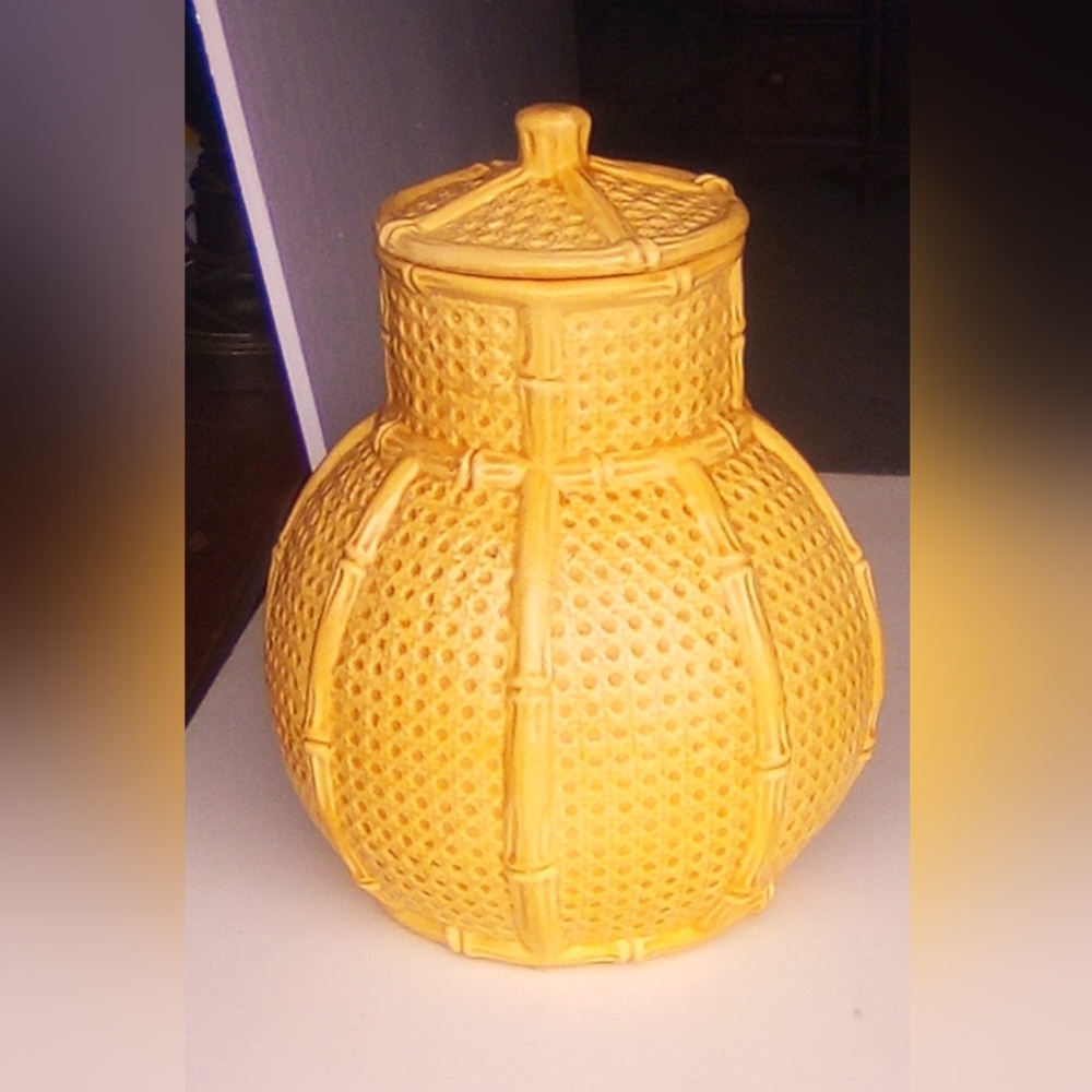 Vintage Hyalyn Ceramic Pottery #306 yellow woven basket jar canister w/lid
